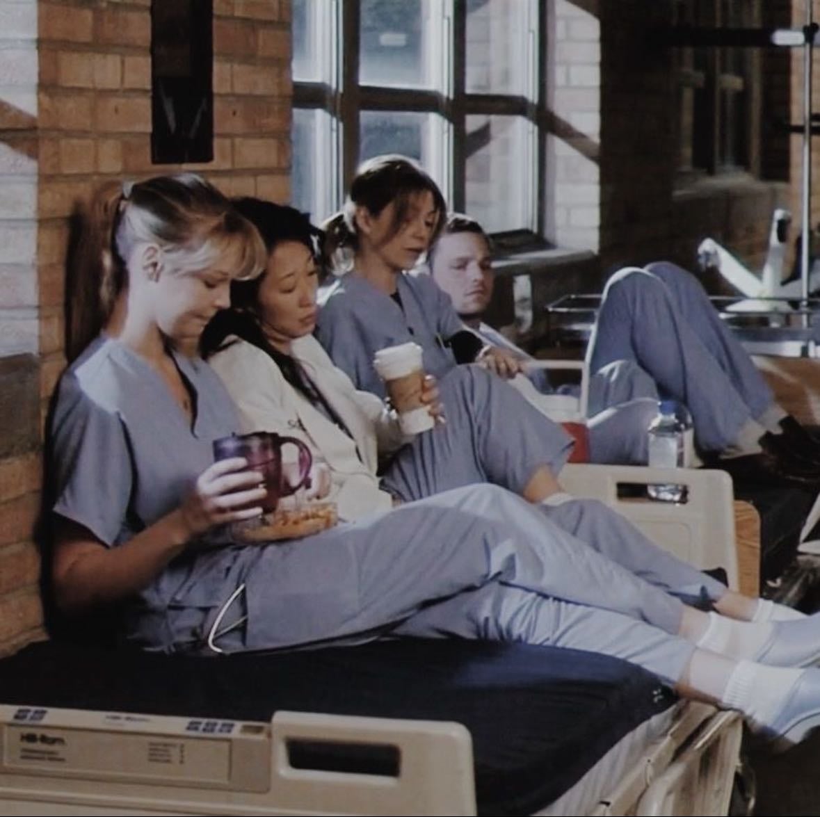 greys anatomy - Shonda Rhimes · 2005