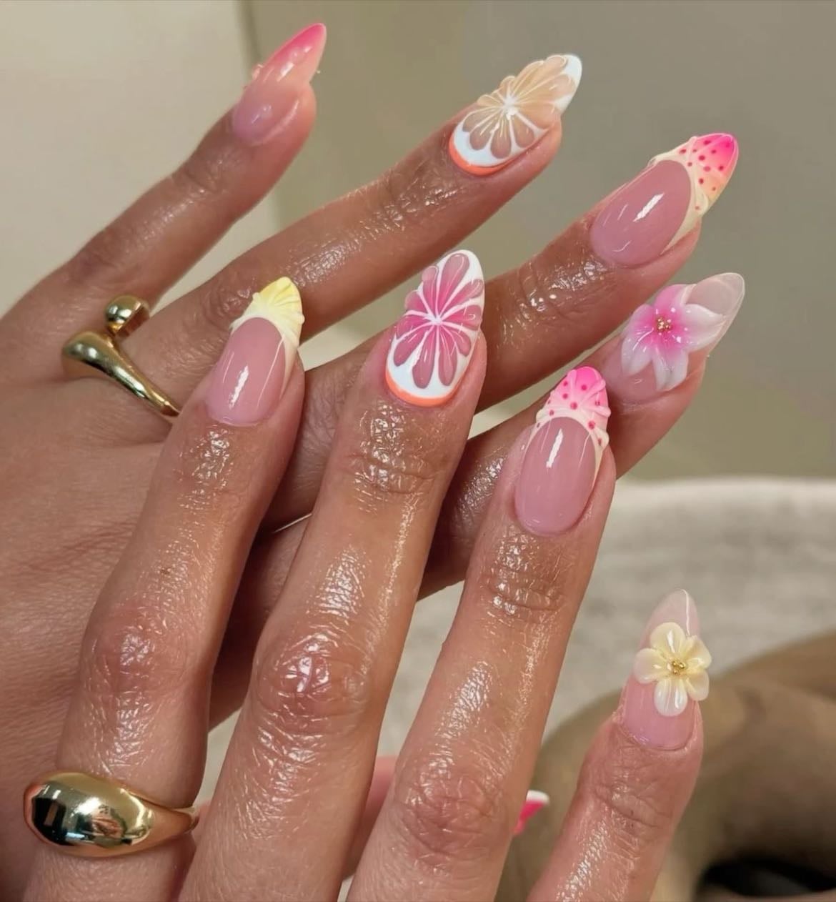 cute press ons - nailss
