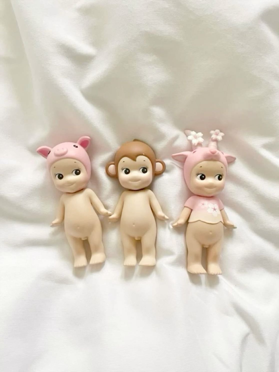 sonny angels - pink ones mostly