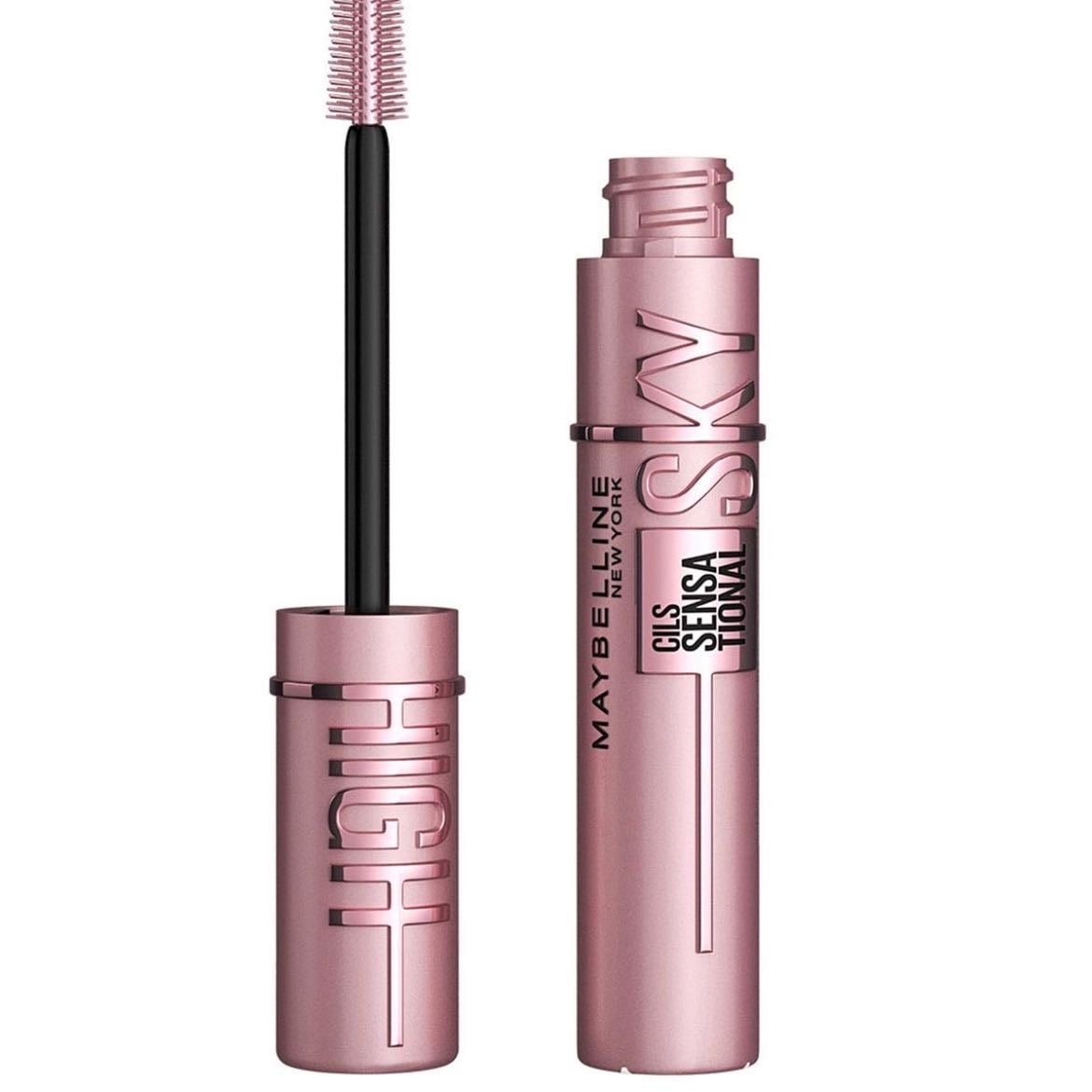 Maybelline super high mascara - Deja las pestañas súper largas, el aplicador tiene las cerdas chicas y deja las pestañas separaditas
