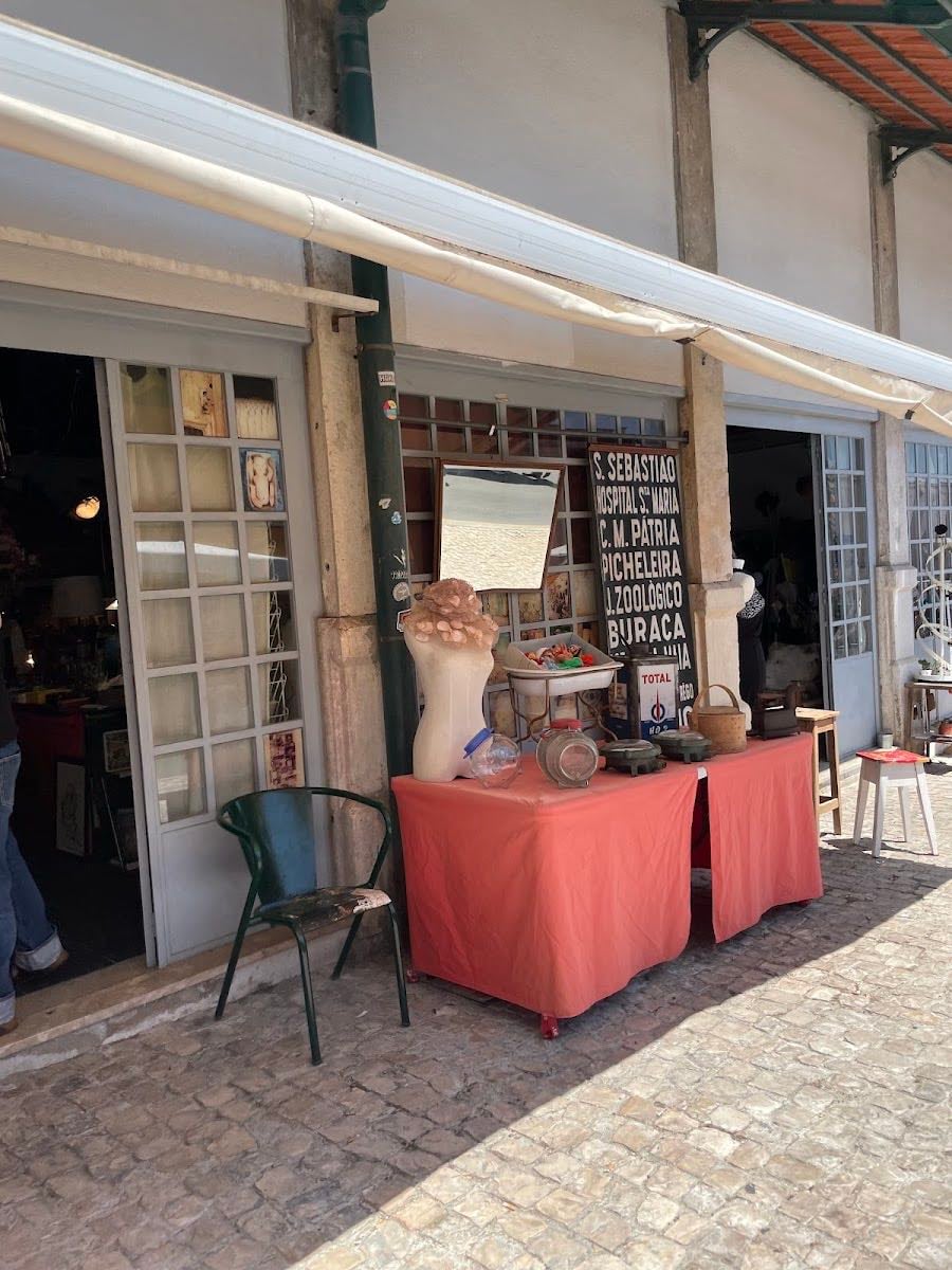 Feira da Ladra (Campo de Santa Clara)