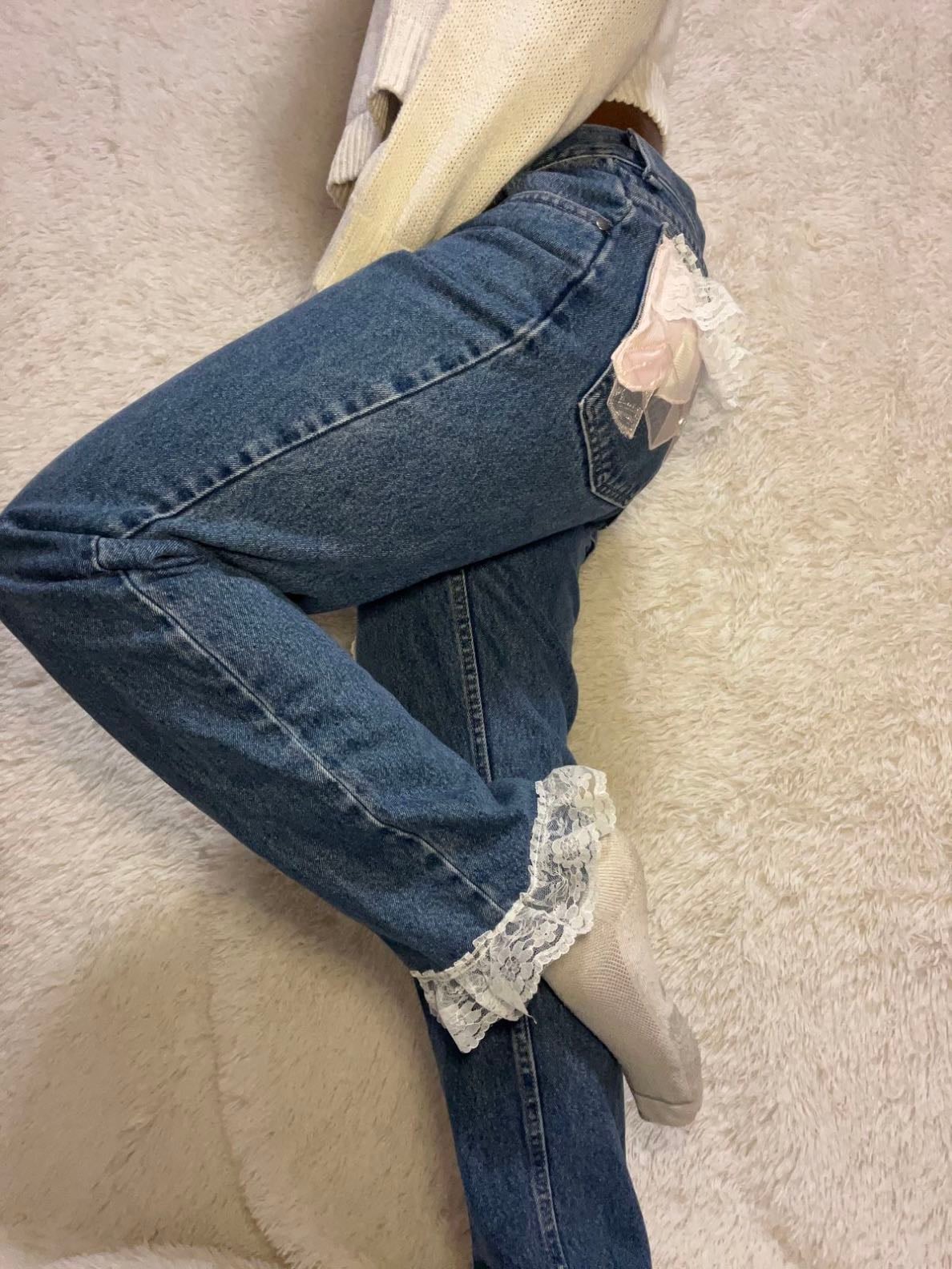 Lace accent jeans