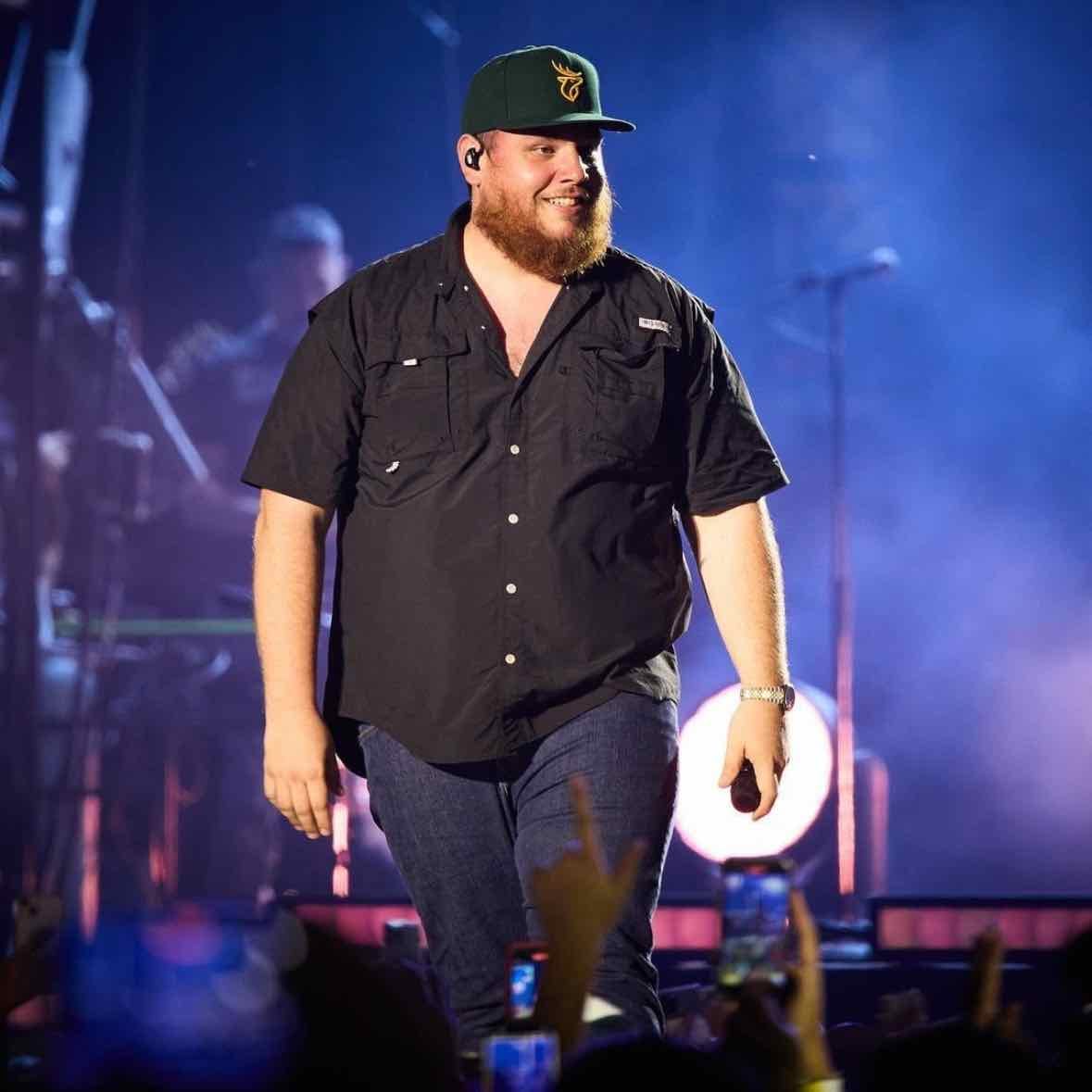 Luke Combs - Fav Song: Ain’t No Love In Oklahoma