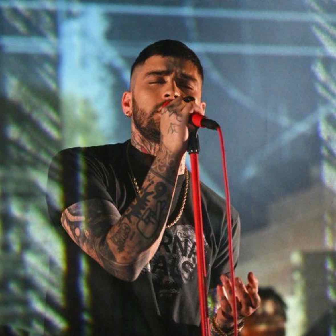 ZAYN - Fav Song: Stardust