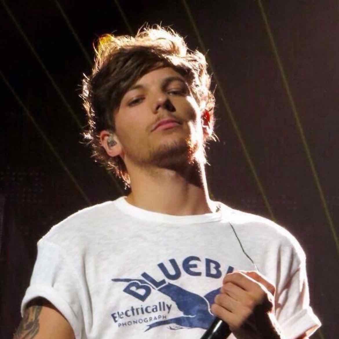 Louis Tomlinsonnn