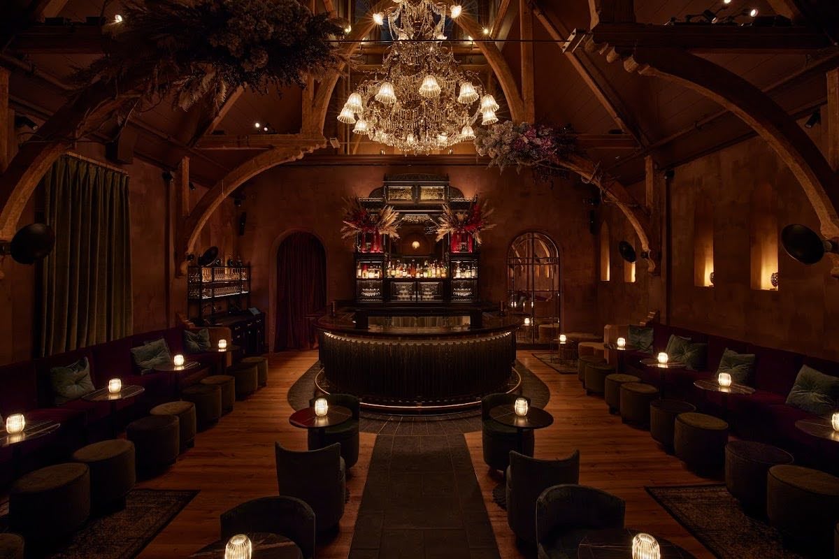 Chapel Bar - for classic straights