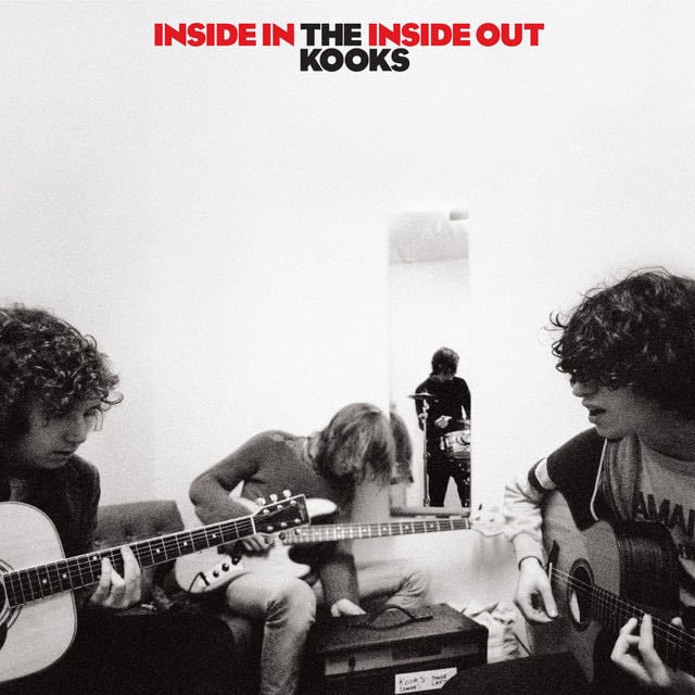 She Moves In Her Own Way - Song · The Kooks
