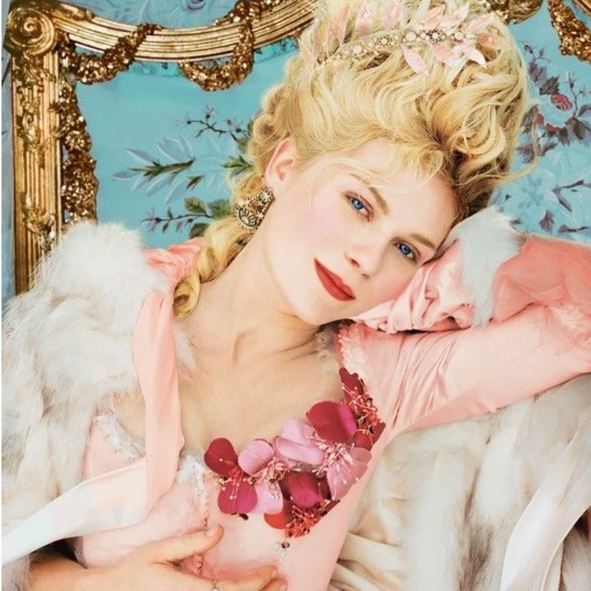 MARIE ANTOINETTE