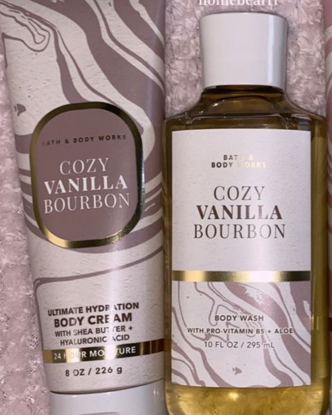 Cozy vanilla bourbon - warm bourbon, dark fruit and vanilla liqueur