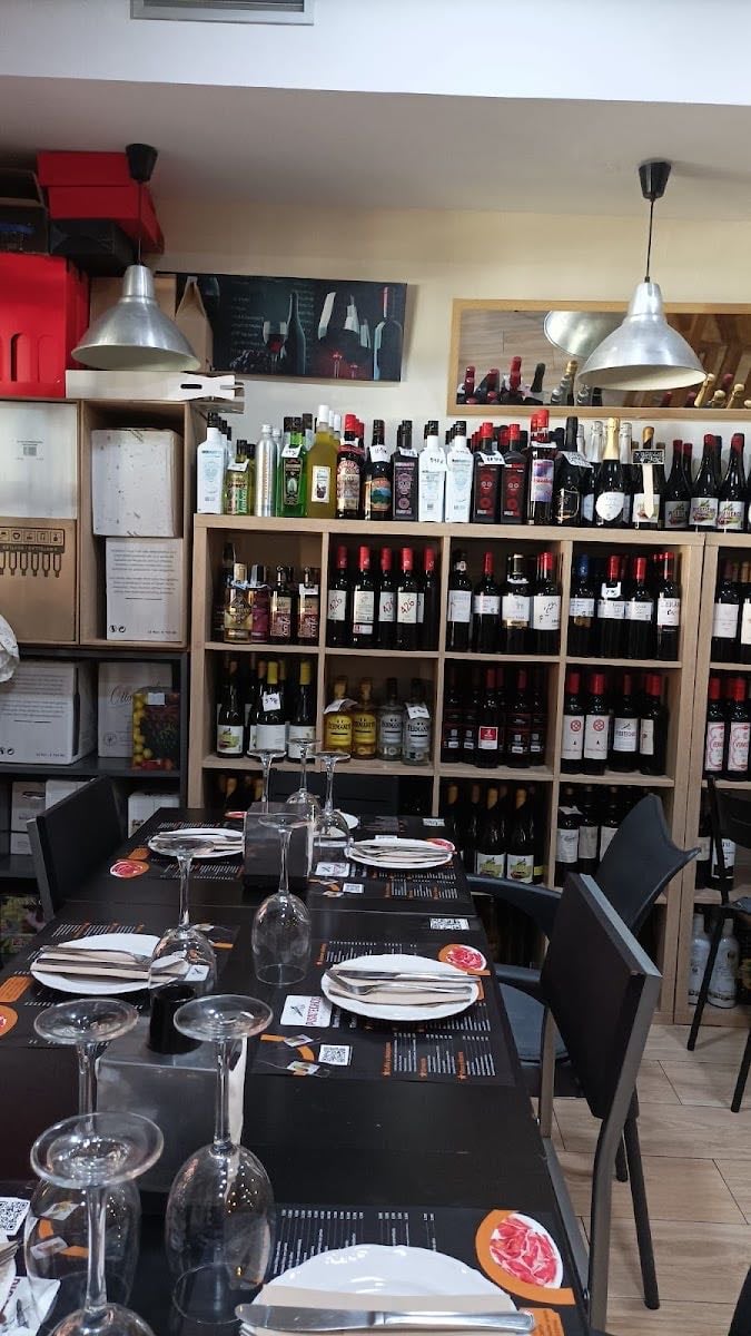 Pisatechos: Barra Degustaci贸n y Tienda Gourmet