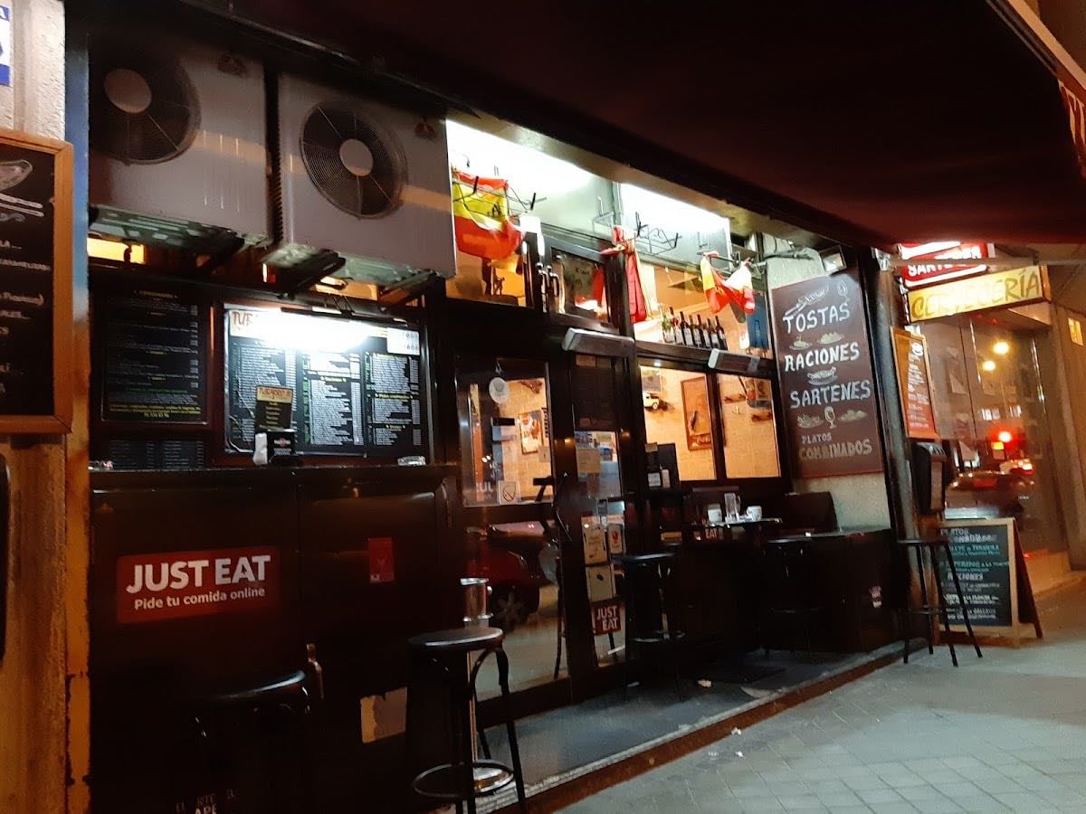 Cafeter铆a Restaurante Tubarro III