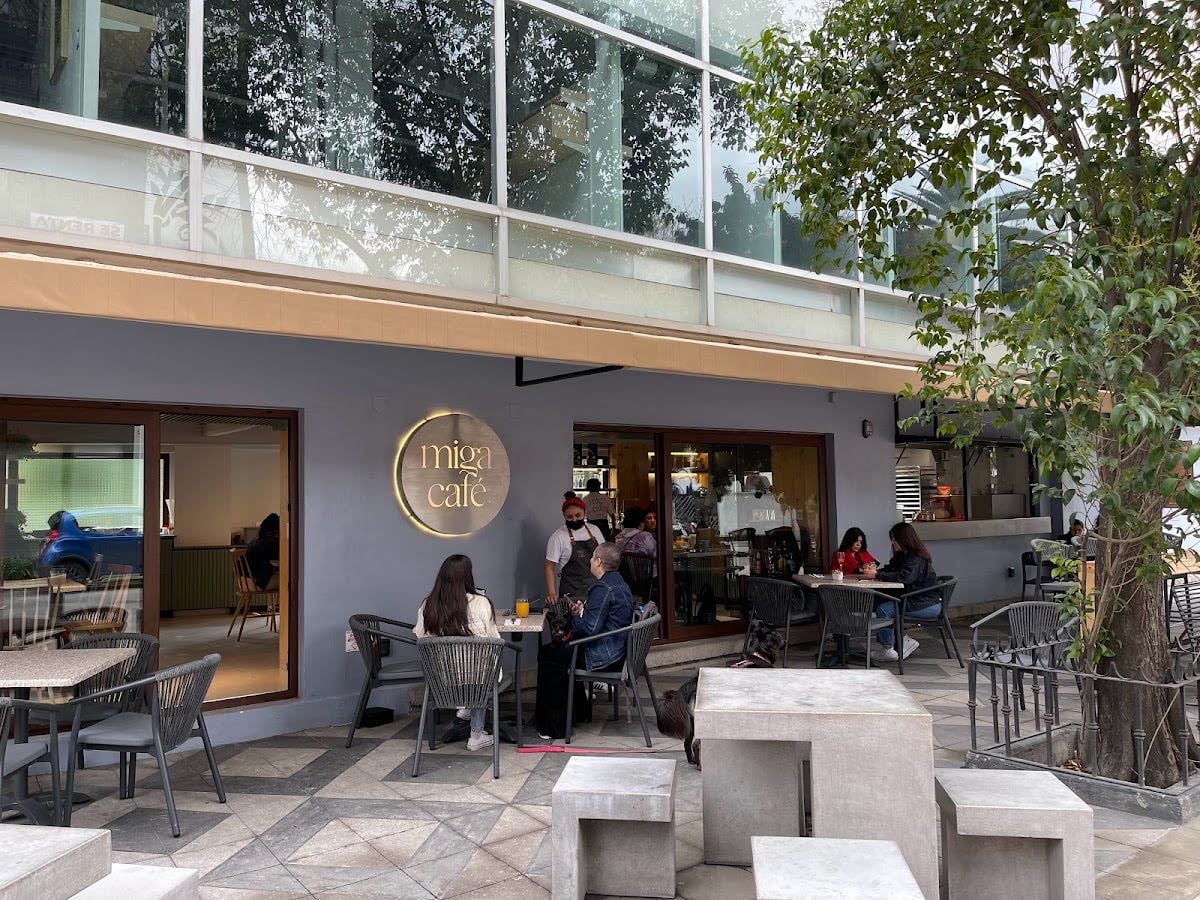 MIGA CAFÉ - 8/10