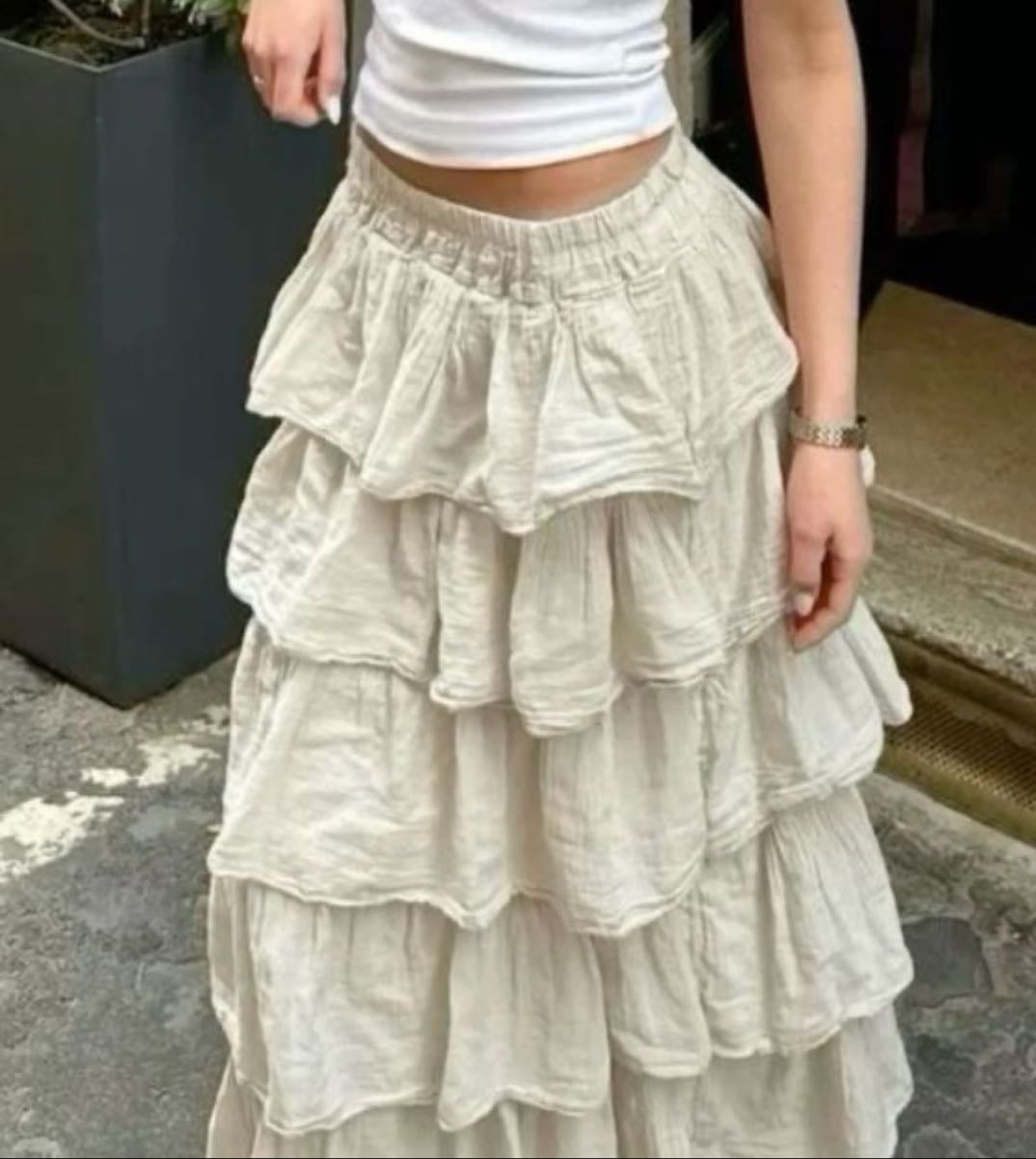 Falda larga volantes