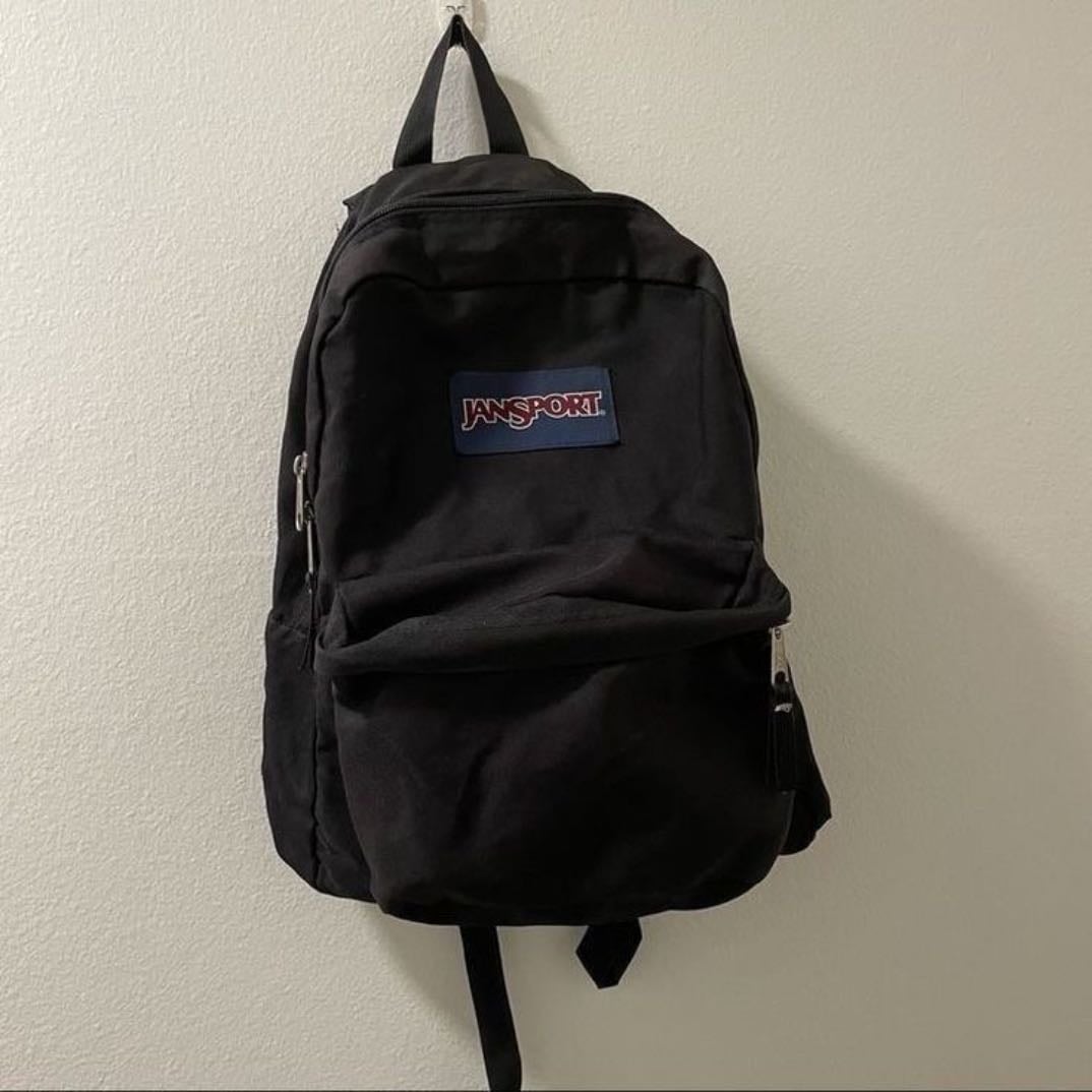 mochila negra
