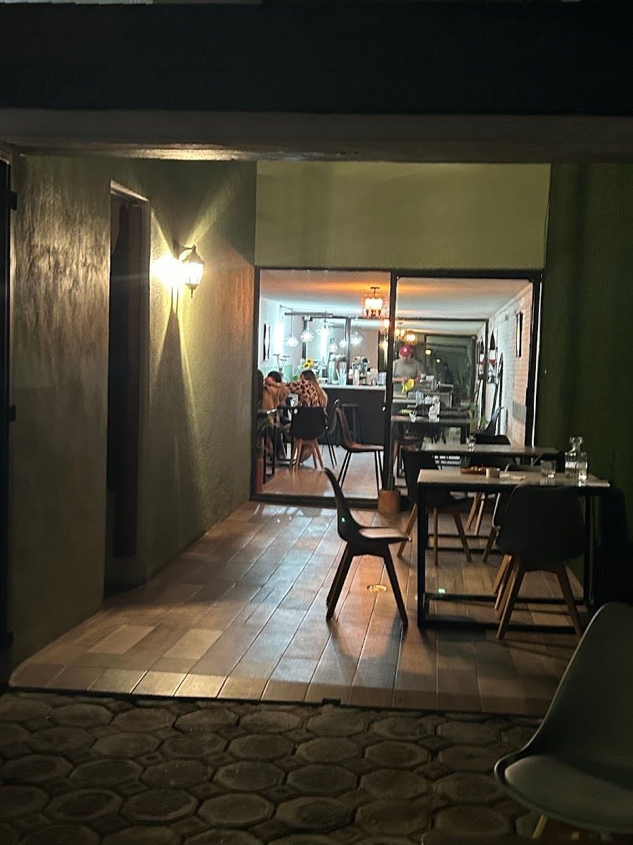Nomad café