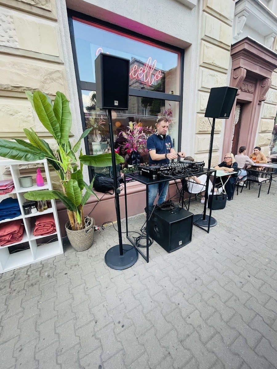 Marcello Warszawa - W poniedziałki 1+1 Pizza gratis przy zamówieniu dowolnego napoju