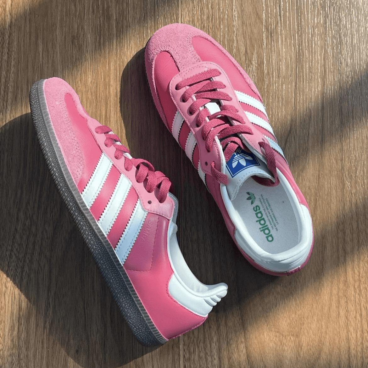 Pink Sambas