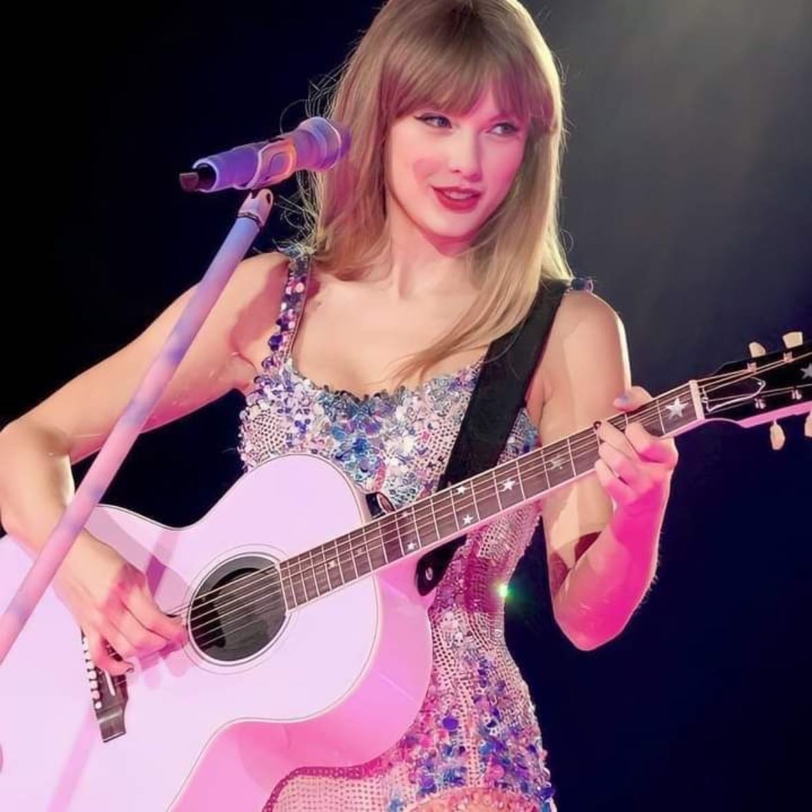taylor swift - <3