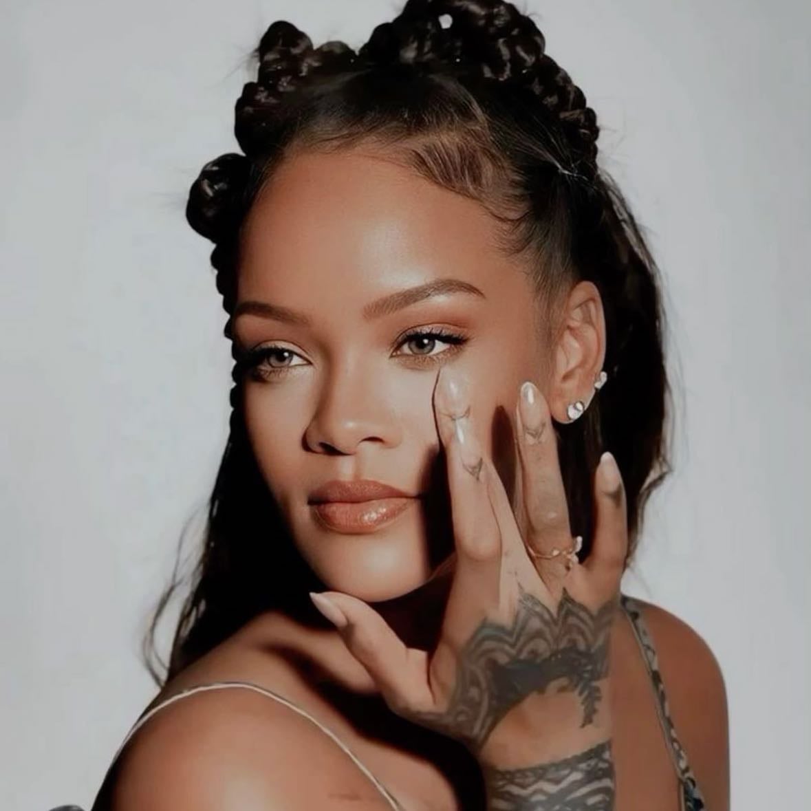 breakin' dishes - Song · Rihanna