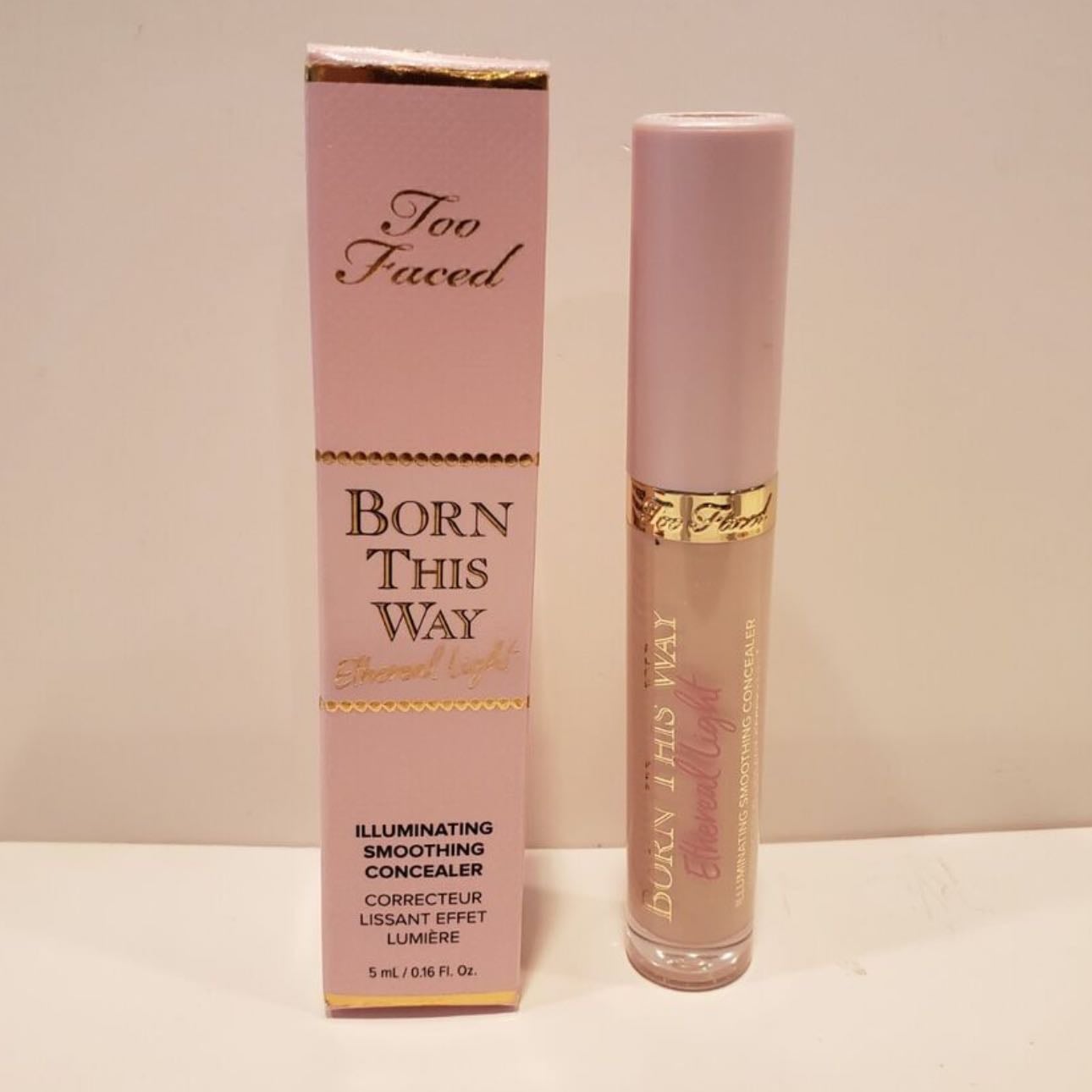 Corrector - Este lo uso para tener un look mas natural