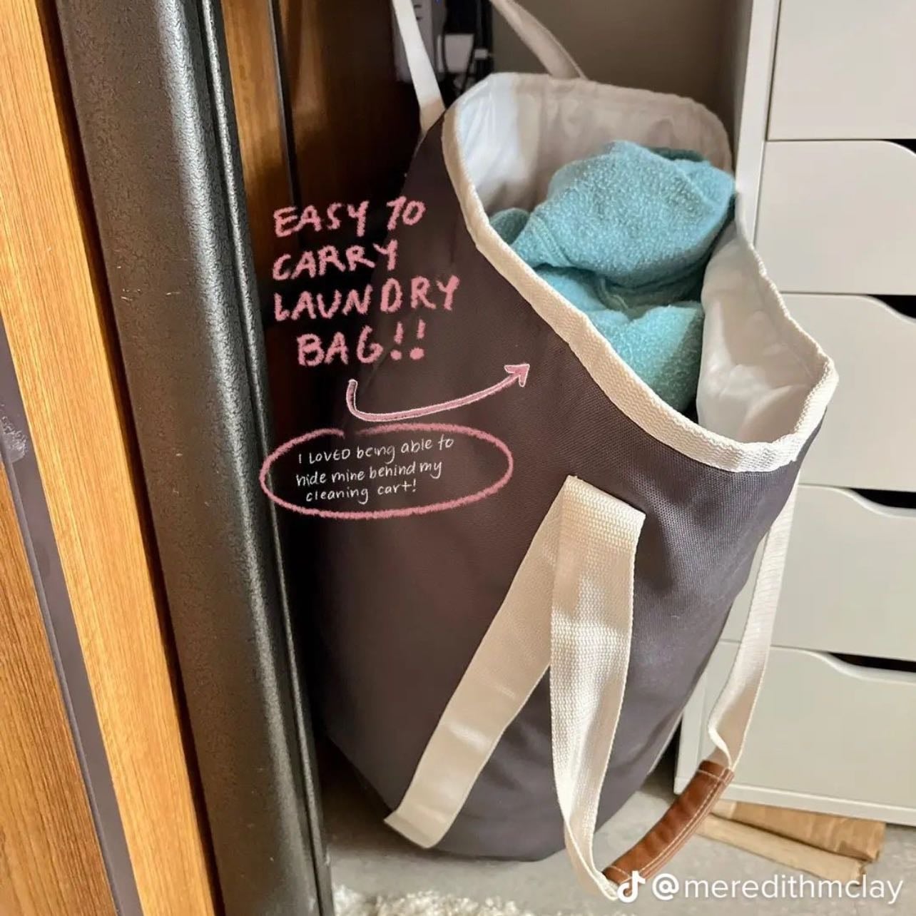 Carry-able laundry basket