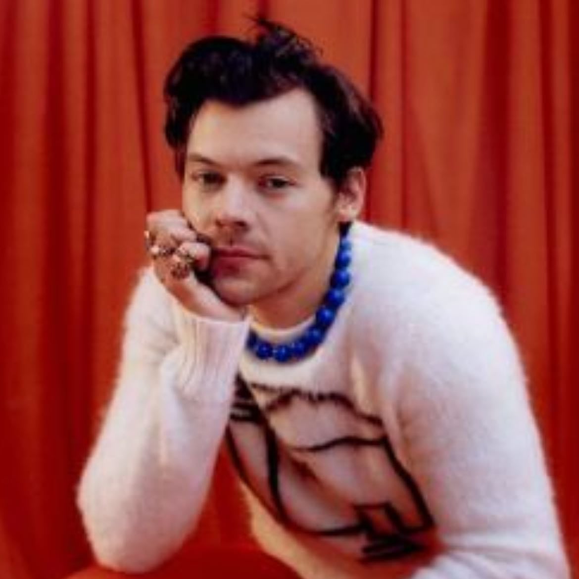 βΊΛβq°⩠πππ«π«π² β©Β°ο½‘βΛβΊ - Harry has changed my life. He helped me embrace who I am, without worrying about what others think. Before, I was always afraid of being judged, of standing out too much, of not fitting in. But Harry showed me that none of that matters, that I can wear what I want, be who I want, and live the way that makes me happiest. He also brought back my smile. There have been times when I felt lost, but his music, his words, and just the way he is remind me that life is meant to be enjoyed. He makes me feel like itβs okay to just be me. I love him not just for his music, but for his kindness, his warmth, and the way he makes the world feel a little lighter.