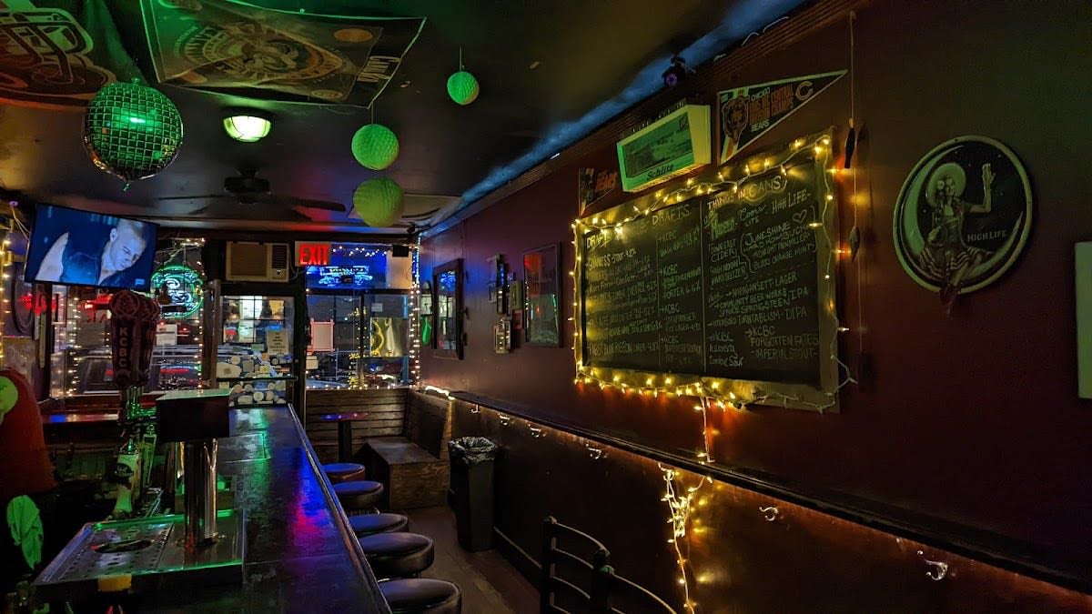 Canal Bar