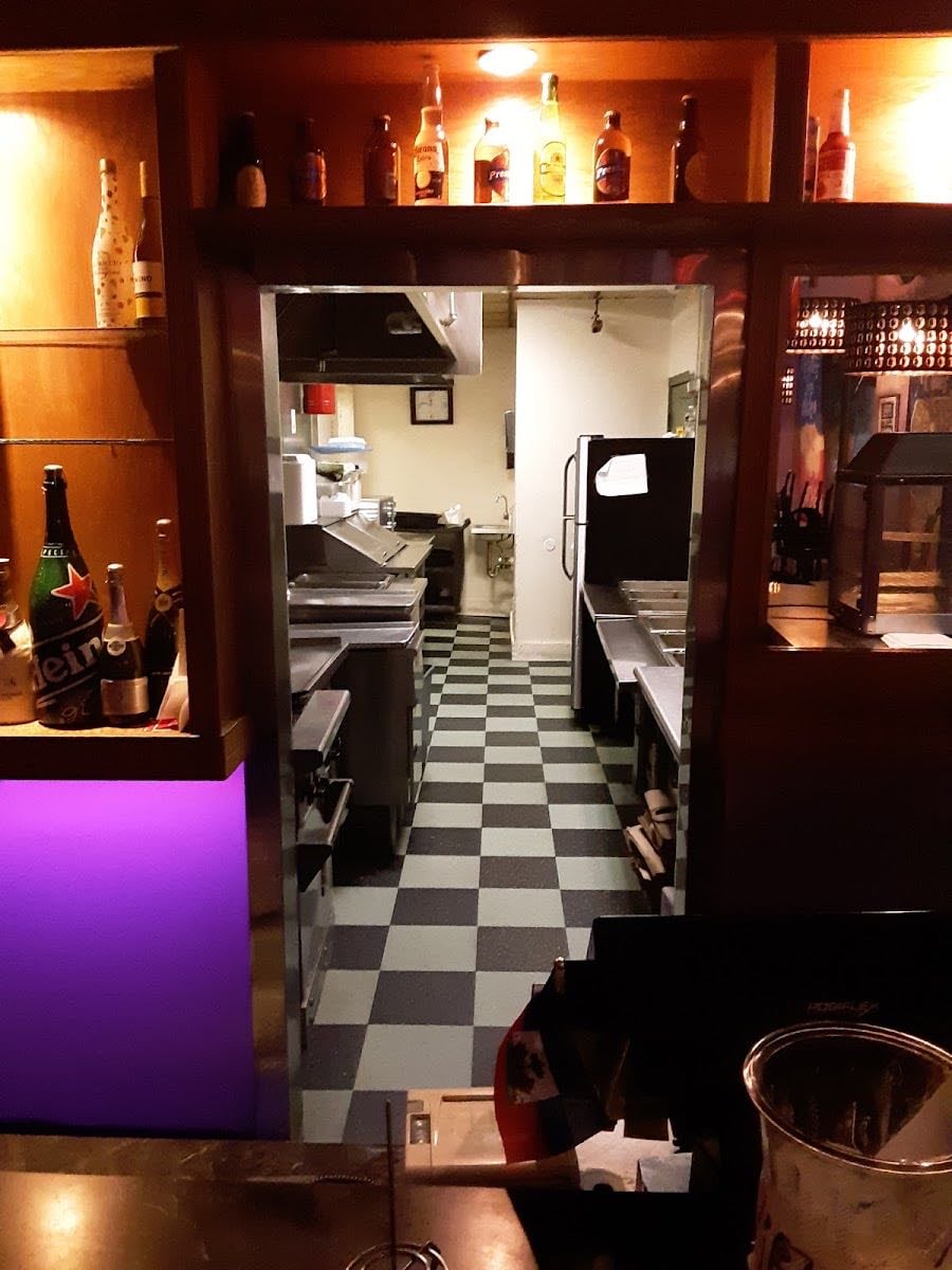 Bon Appetit Restaurant - Haitian