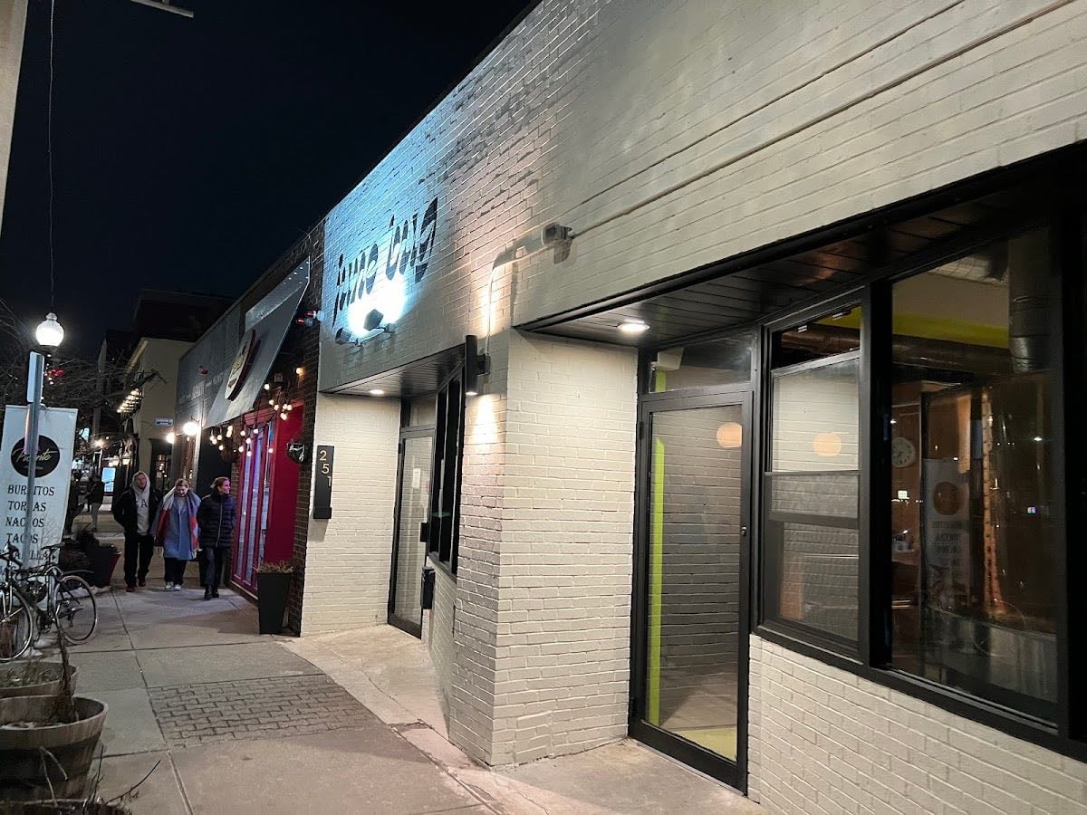 june bug restaurant - New American