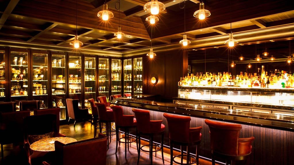 Royal Bar