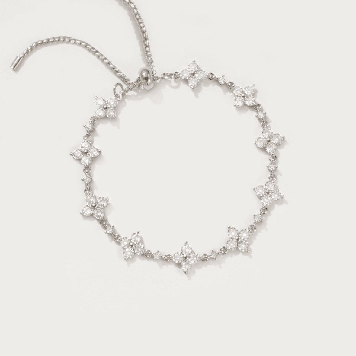 Sparkle Clover Bracelet In Silver