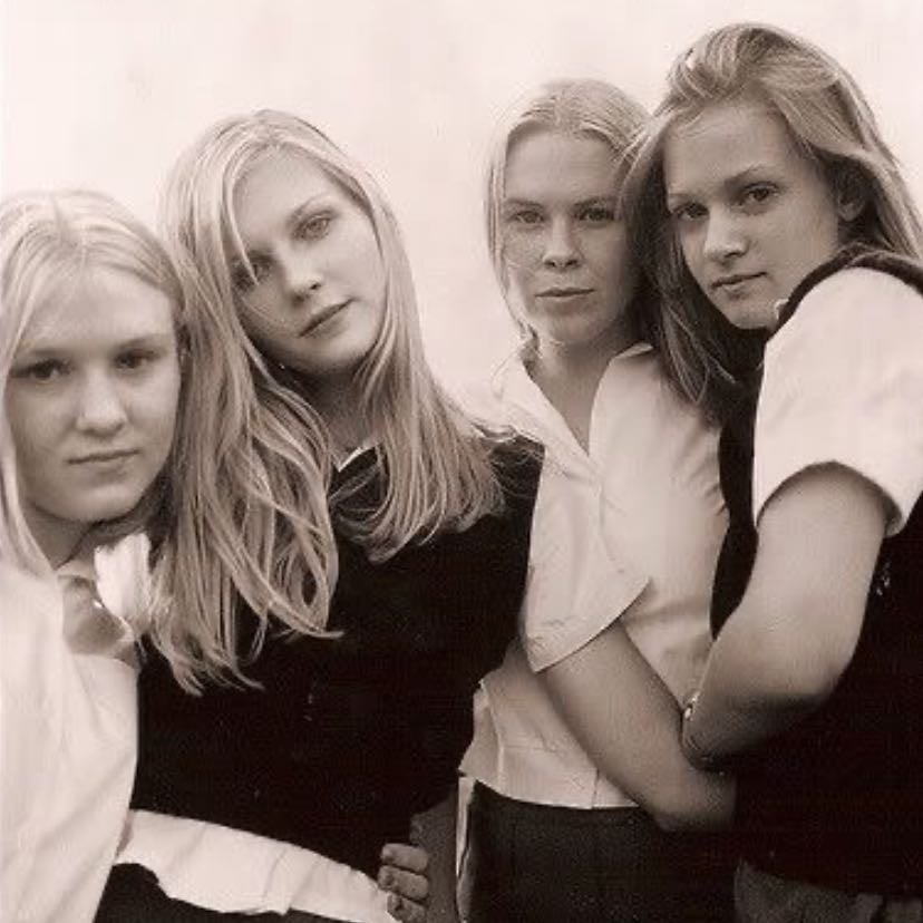 the lisbon sisters - the virgin suicides (1999)