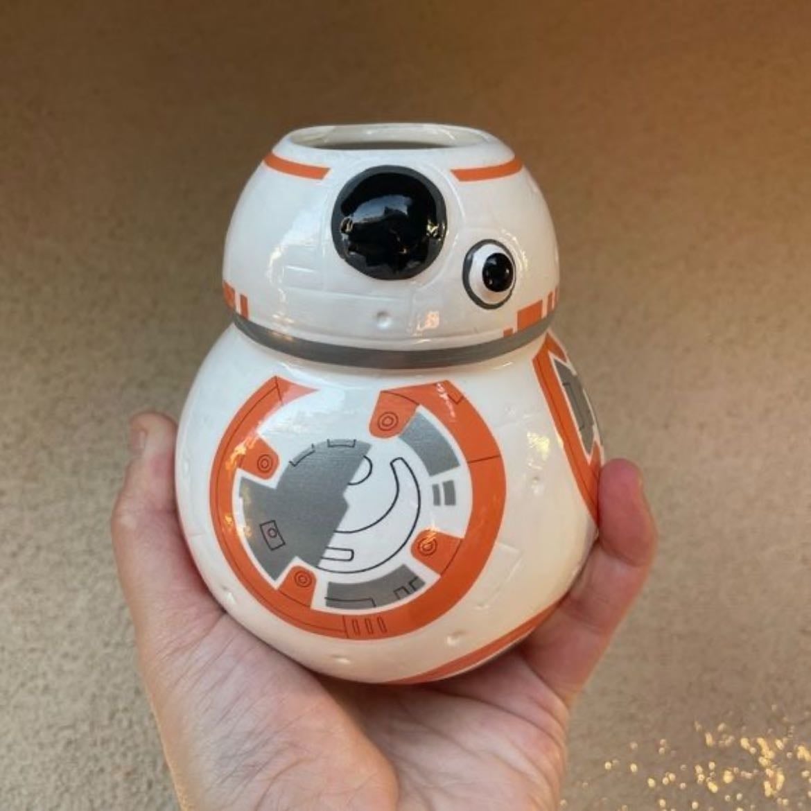 bb8 cup