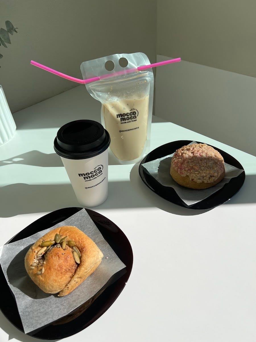Mocca Moca. Moda Café Flores