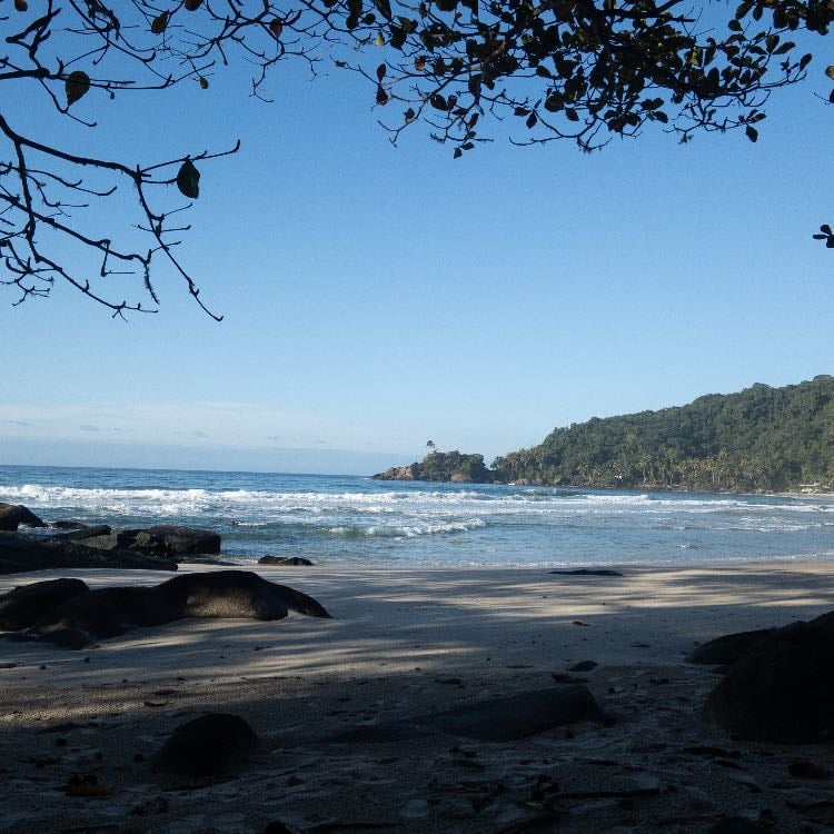 Praia do aventureiro