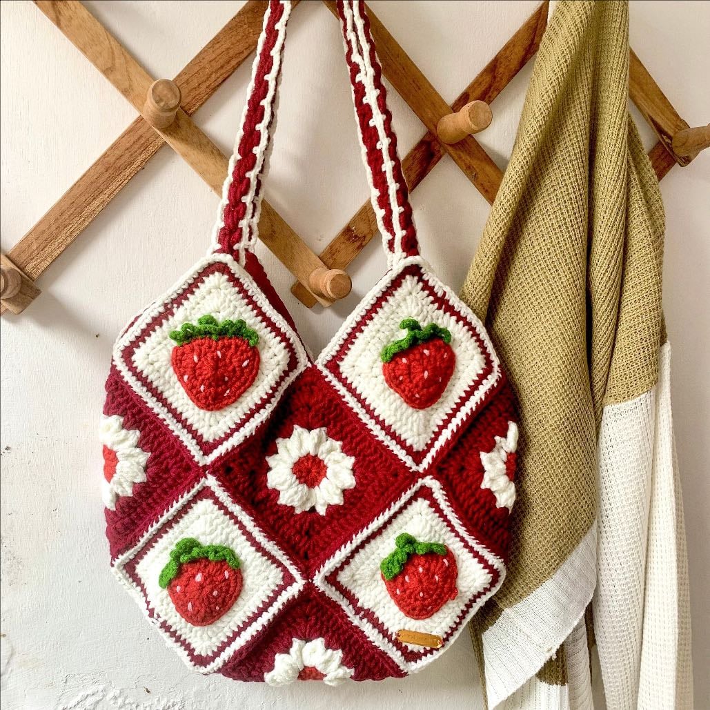 crochet strawberry bag