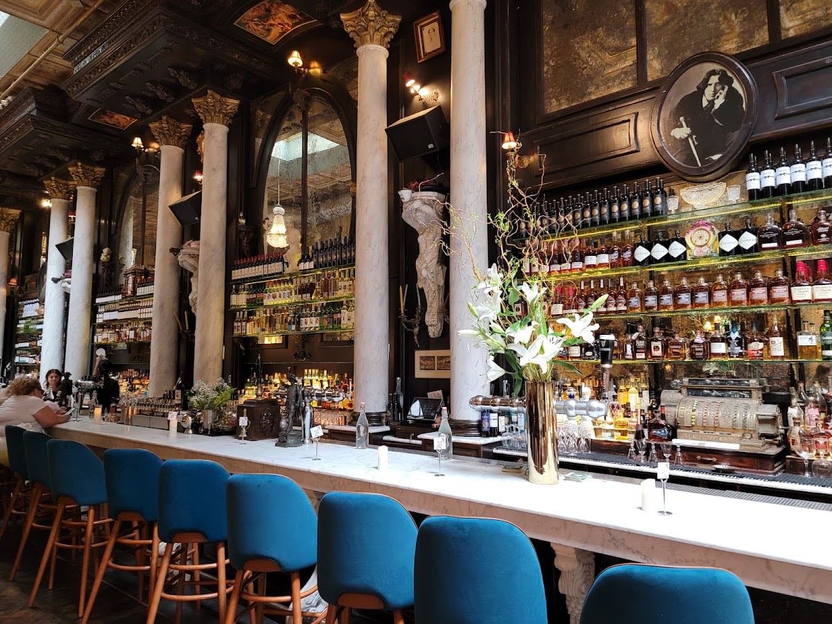 Lillie''s Victorian Establishment