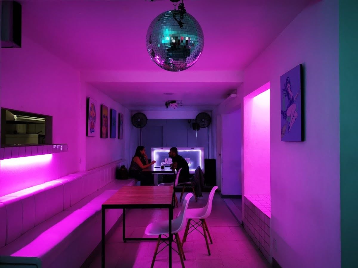 Neon