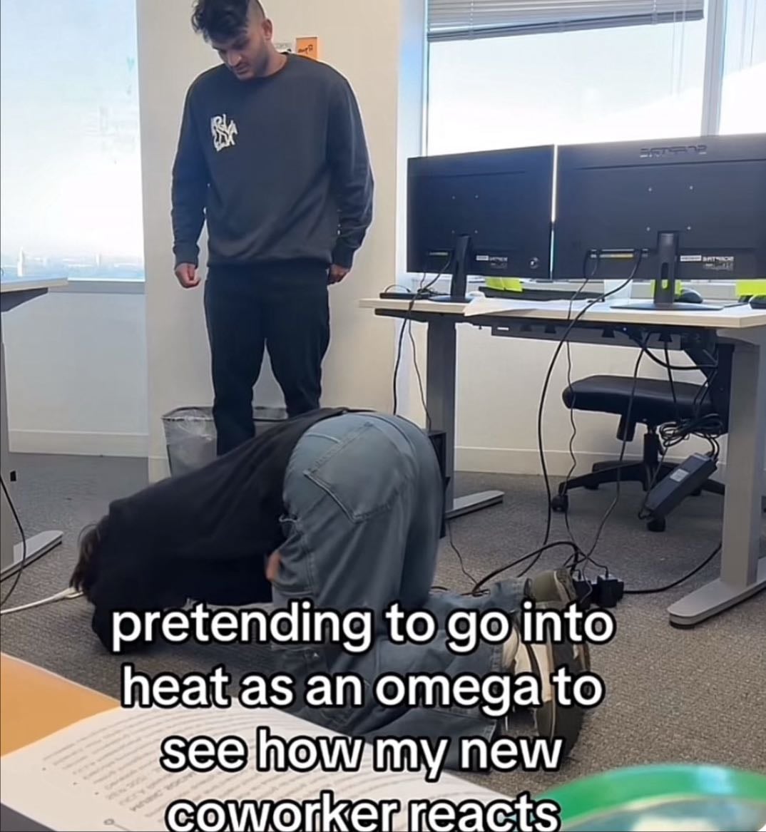 jimin louco - “ Jimin gosta de Jungkook e depois de várias tentativas falhas em demonstrar isso, ele parte para uma ideia um tanto quanto maluca. “