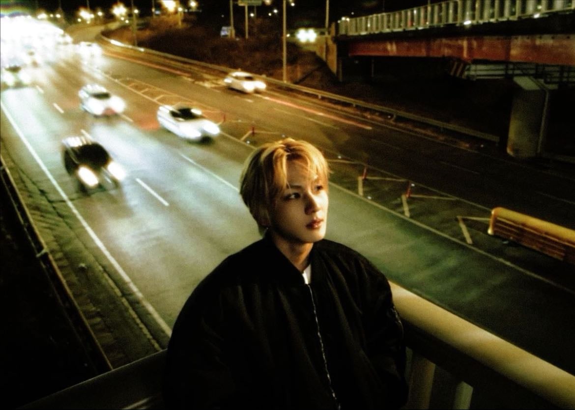 𝚟𝚘𝚒𝚌𝚎 - I love Jungwon for his voice that when he speaks calms and when he sings he transmits, interprets and manages to reach the heart with his voice. It gives me the feeling that, regardless of the language, I will always understand what he means... because it is felt with the heart.