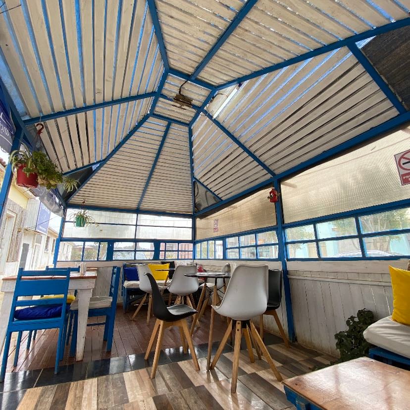Cafetería Villanueva - Fue un descubrimiento, es local tiene una terraza cubierta del viento y el sol, es adorable y atienden sus propios dueños! Los calzones rotos son los mejores que he probado en la vida❤️