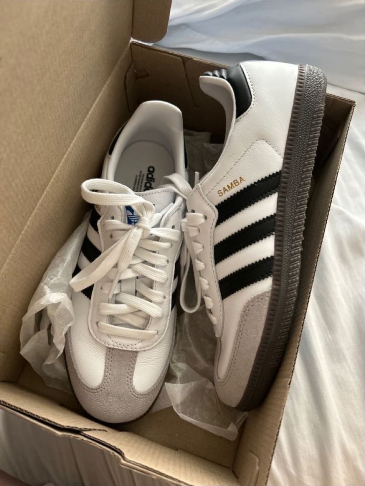 adidas - white sambas