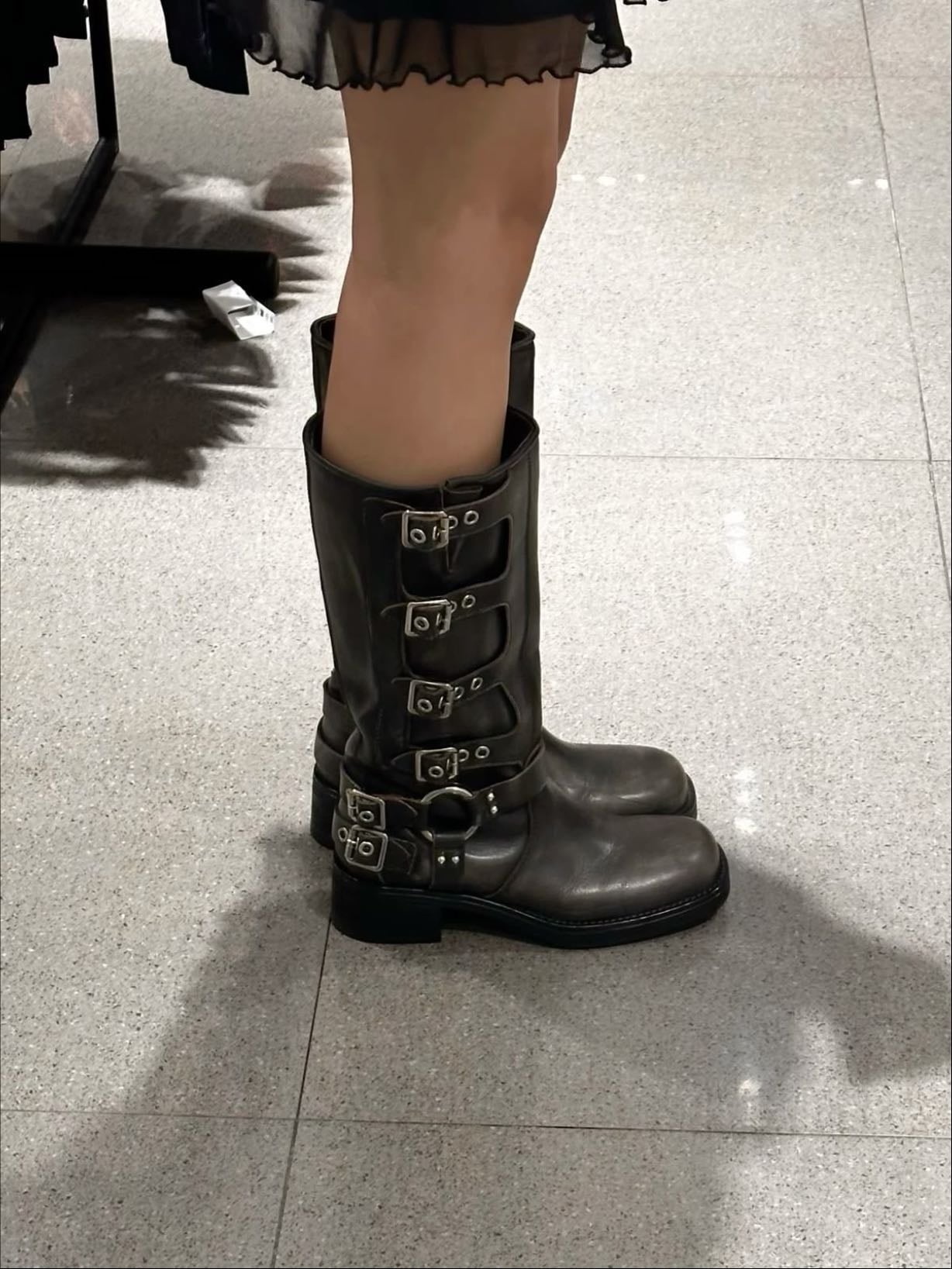 moto boots