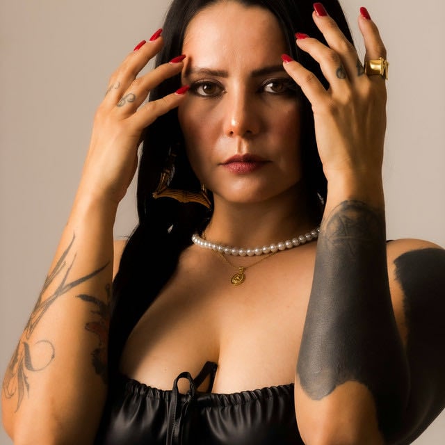 Hispana - Artist