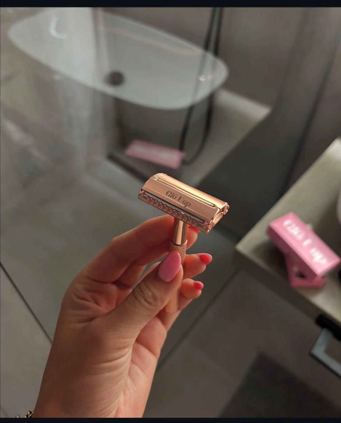 rasoir - next exfoliate