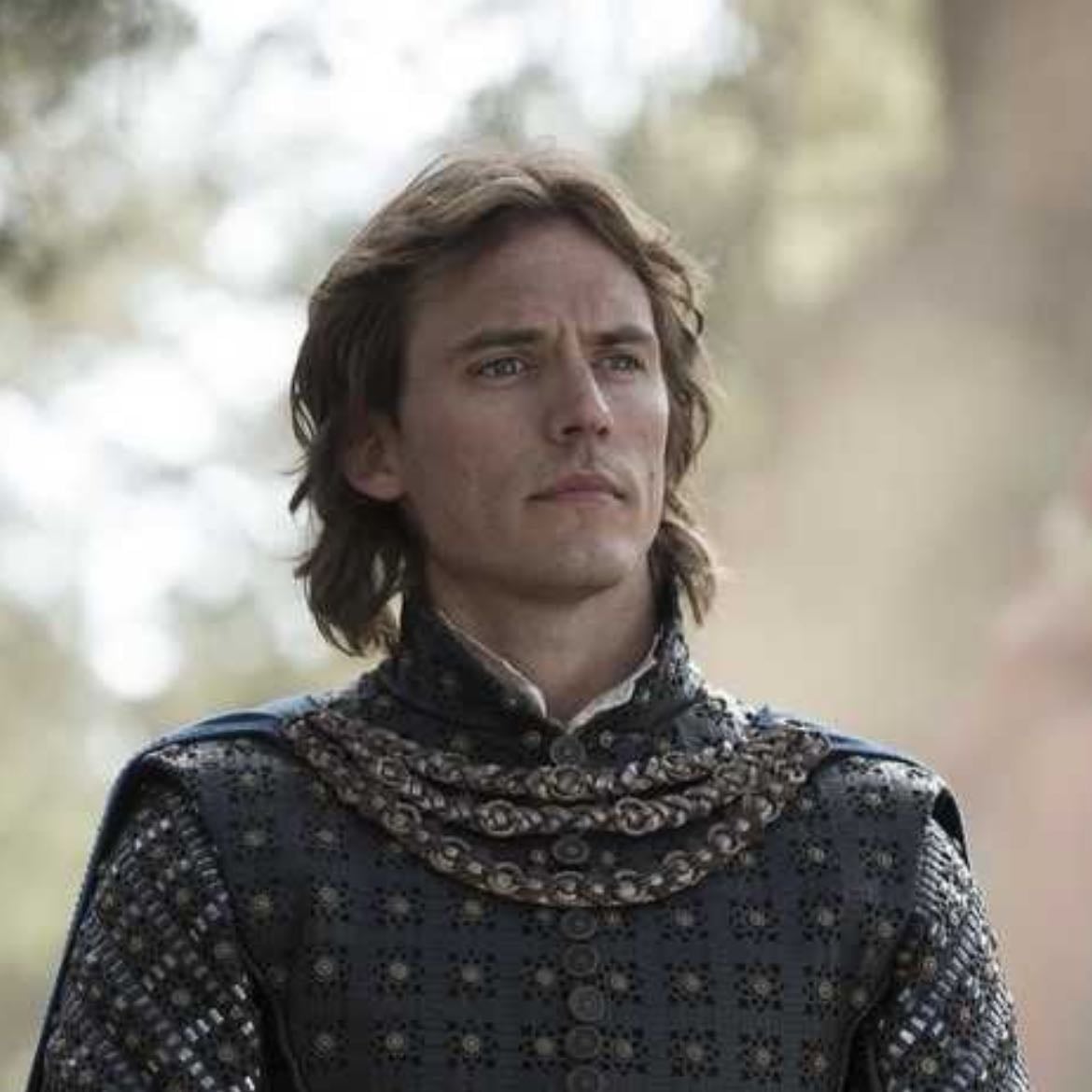 William - Aparte de su físico el man es súper lindo, siempre amó a Blancanieves y cuando se enteró que estaba viva no dudo ni un segundo en ir a buscarla