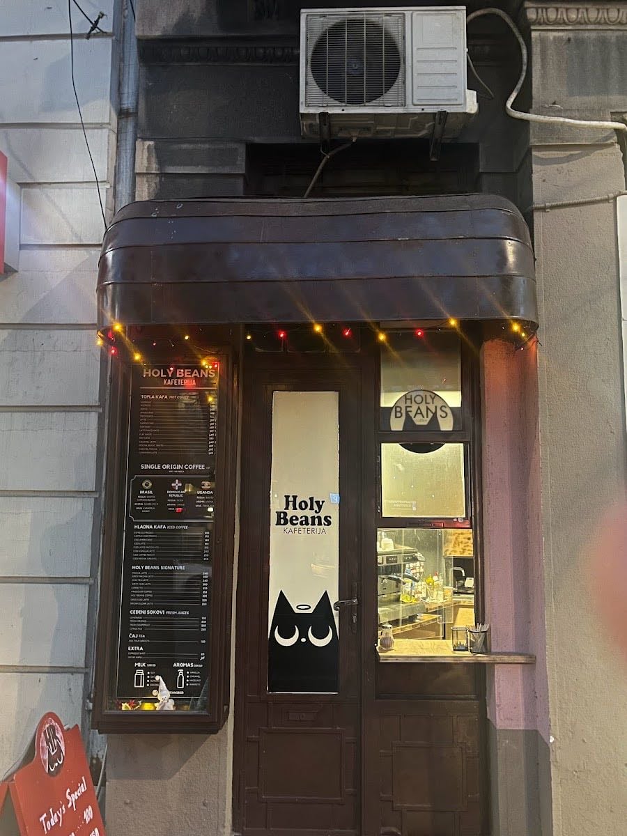 Holy Beans Kafeterija - nekako naj maca i usput nez lepo mi