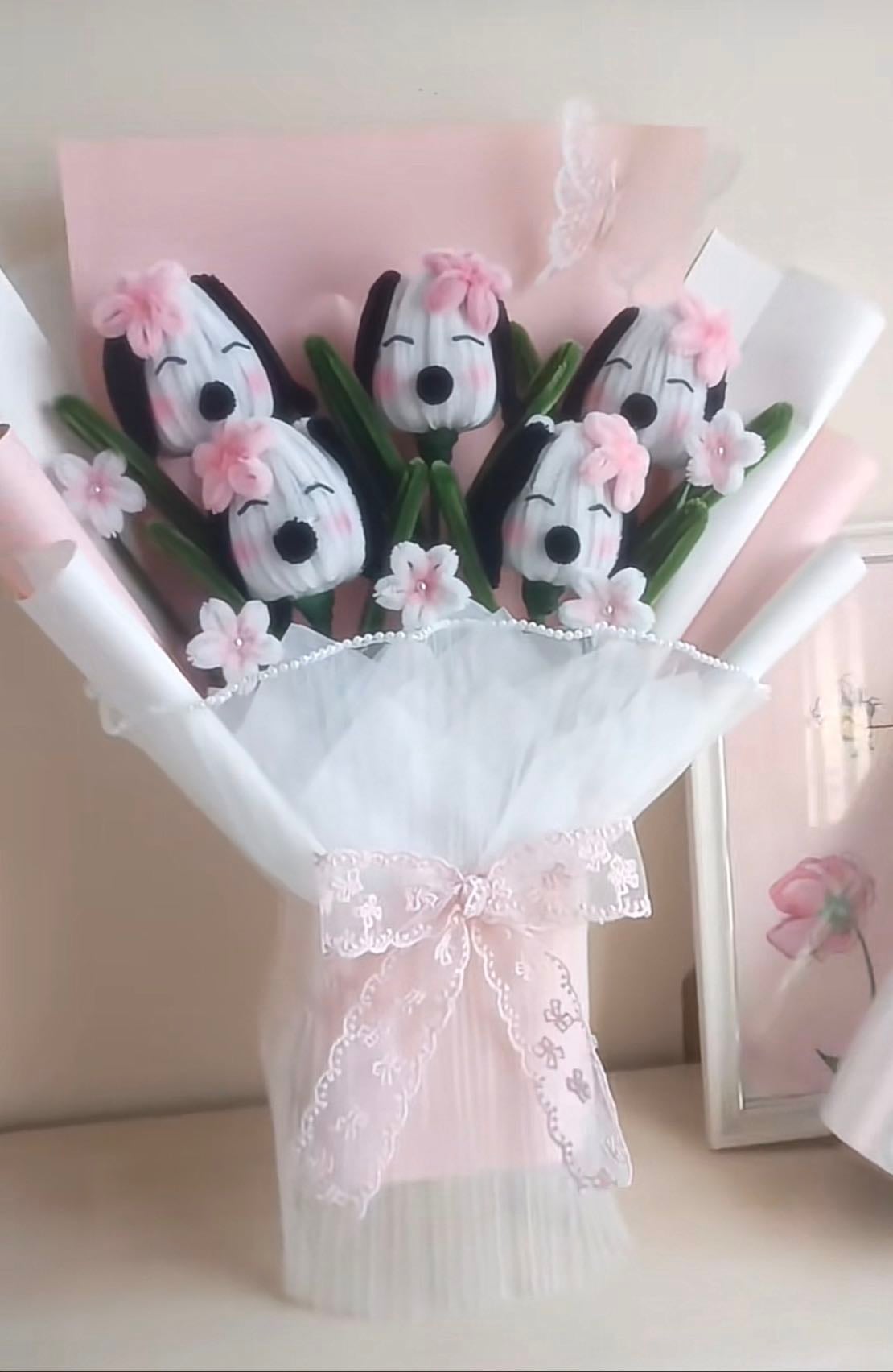 Tulipanes de Snoppy de limpiapias