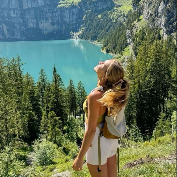 Hiking ⛰️