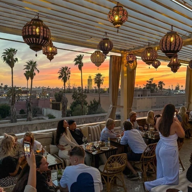 Rooftop restaurant 🌅